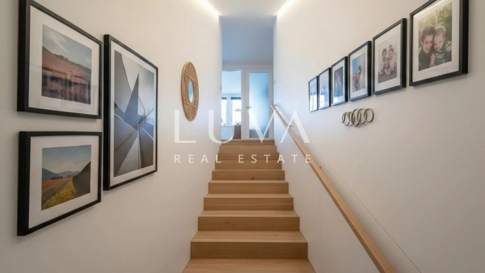 zagreb, britanski trg, 4s stan za renovaciju, 142 m² - slika 19
