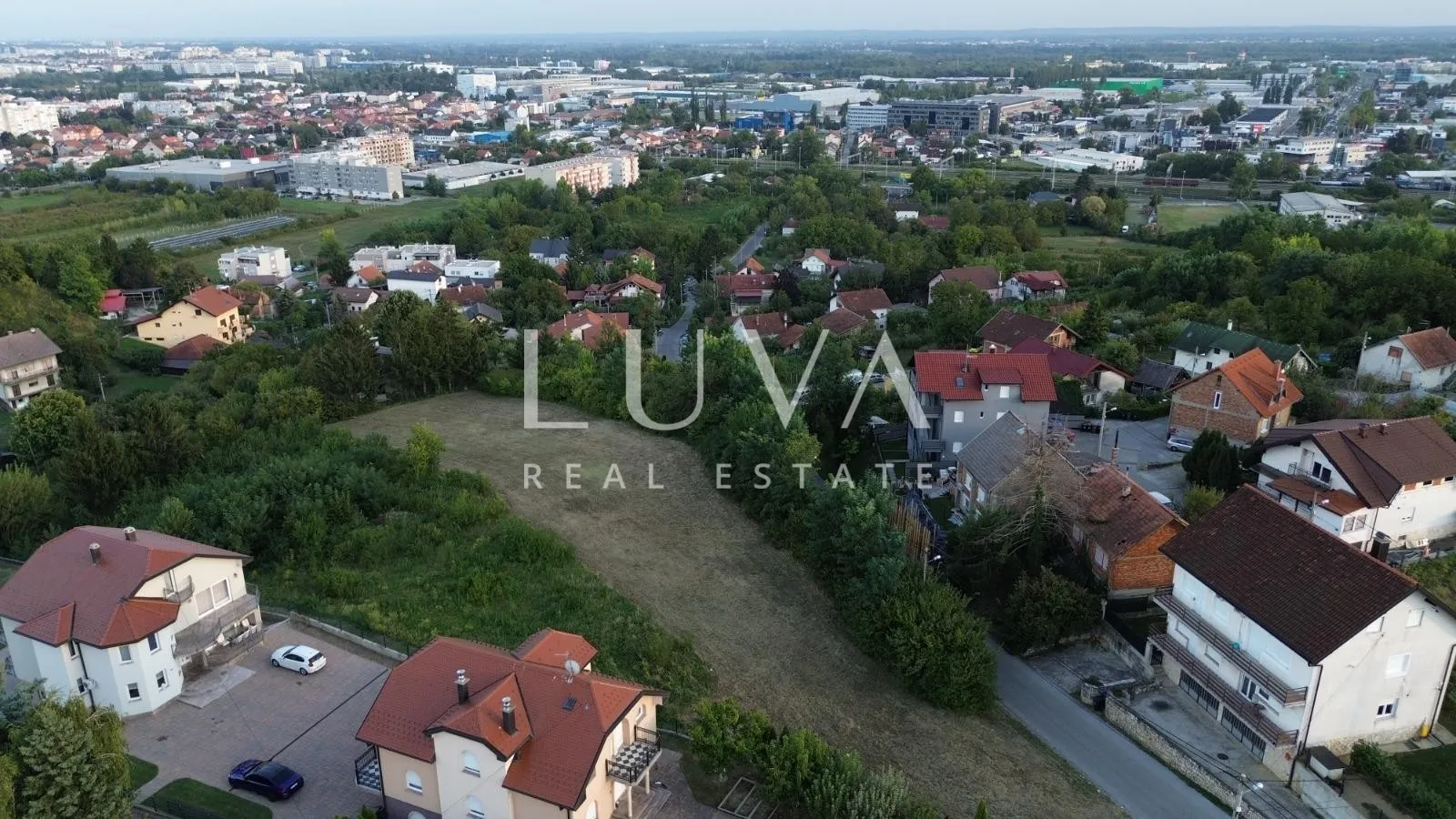 Podsused, Vrapče, građevinsko zemljište, 1.884m2 BRP 1.500m2 - Zagreb