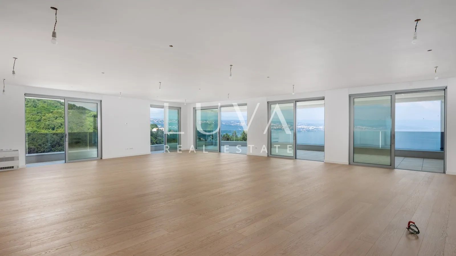 opatija, luksuzna novogradnja s pogledom na more, stan nkp 367,19 m2 - slika 12