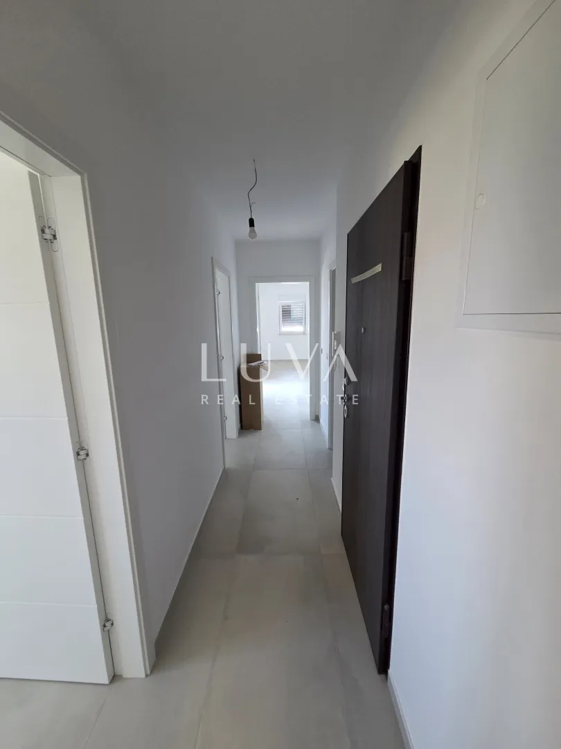 novalja, moderna novogradnja, stan a3/z1, nkp 75 m2 - slika 6