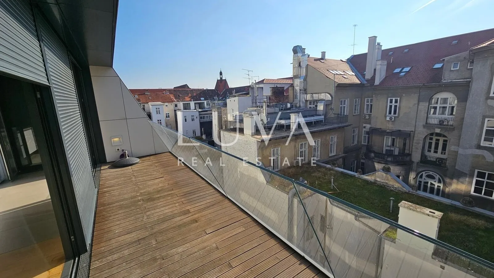 ban centar, studio apartman, terasa i garaža na prodaju - slika 2