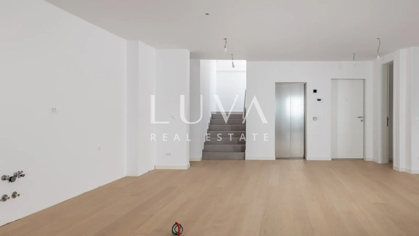 opatija, luksuzna novogradnja s pogledom na more, stan nkp 367,19 m2 - slika 15