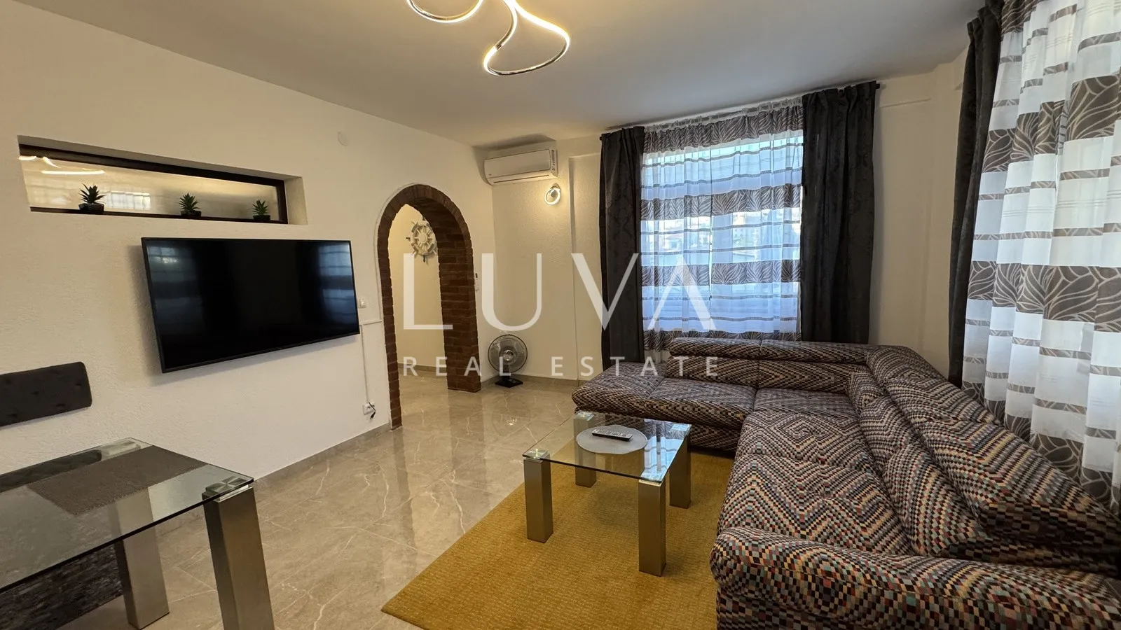 istra, višnjan, rustikalna kuća s tri apartmana, 580m2 - slika 25