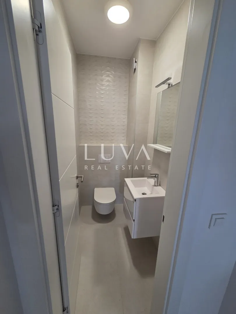 novalja, moderna novogradnja, stan a2/z1, nkp 75 m2 - slika 2