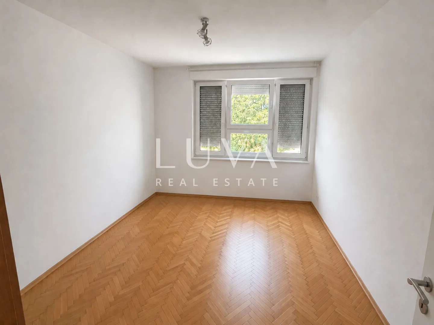 zagreb, donji grad, 2s stan, nkp 65,75 m² na prodaju - slika 1