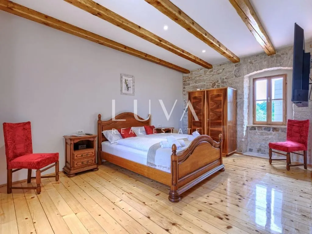 istra, poreč, obnovljena kamena kuća s jacuzzijem, 105 m² - slika 8