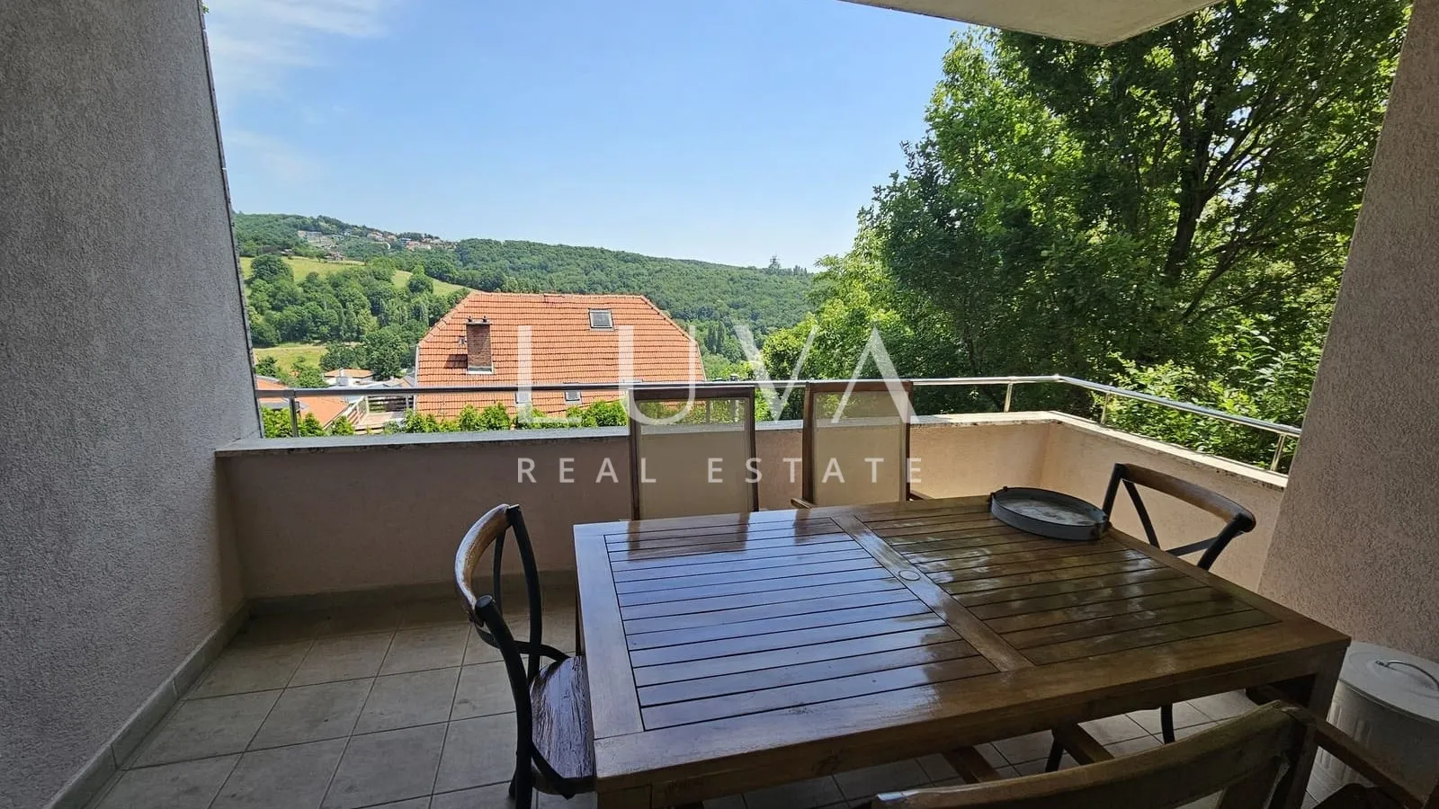 zagreb, gornje prekrižje, luksuzan 4s stan s vrtom i garažom, 230m2 - slika 1