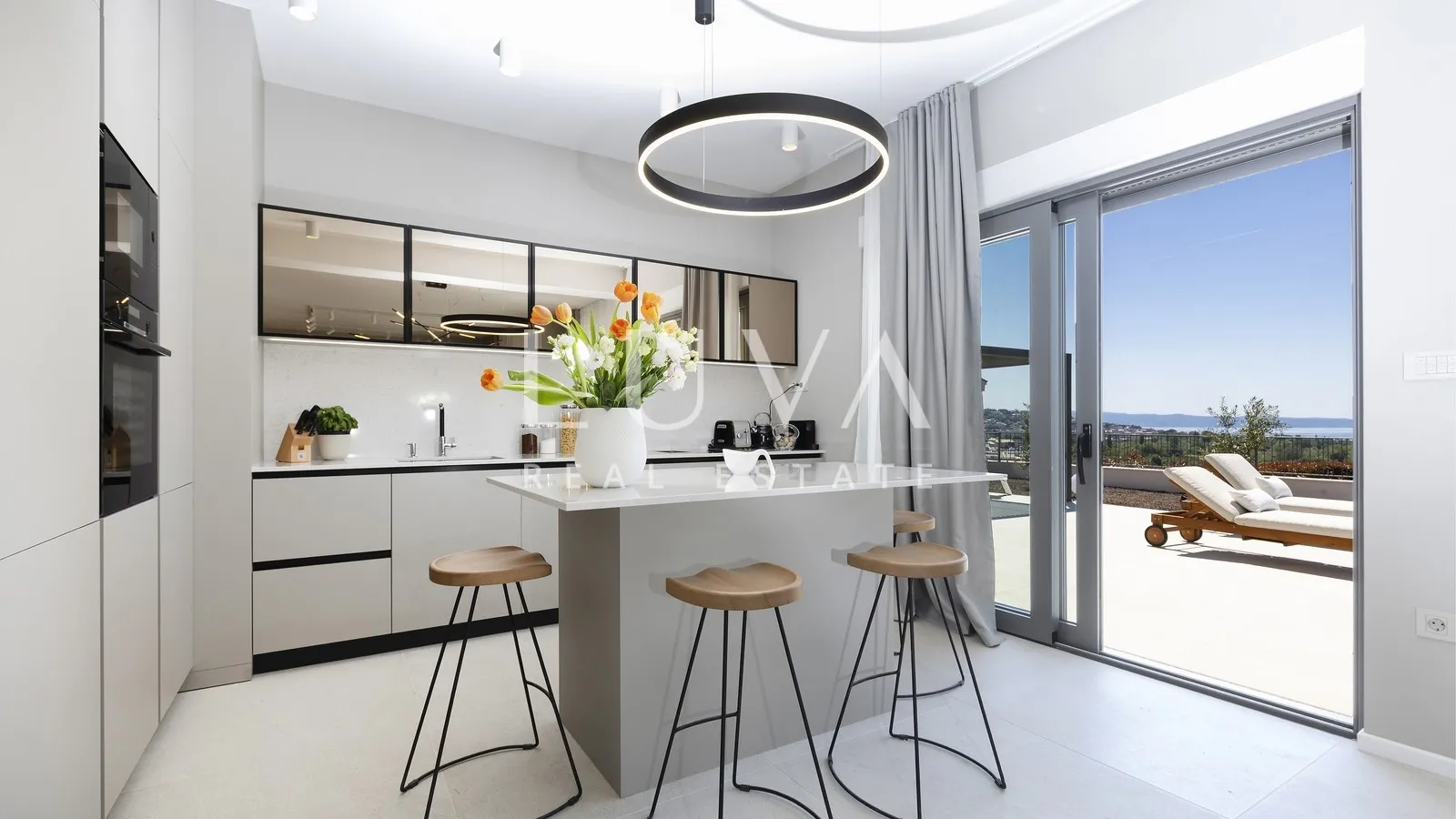split, luksuzna vila s pogledom na more, 220 m2 za dugoročni najam - slika 18