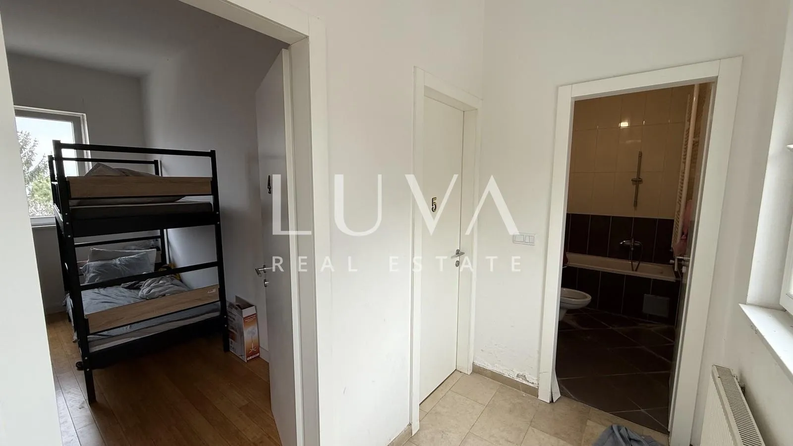 zagreb, gornje vrapče, kuća na 4 etaže s bazenom, 490 m2 - slika 8