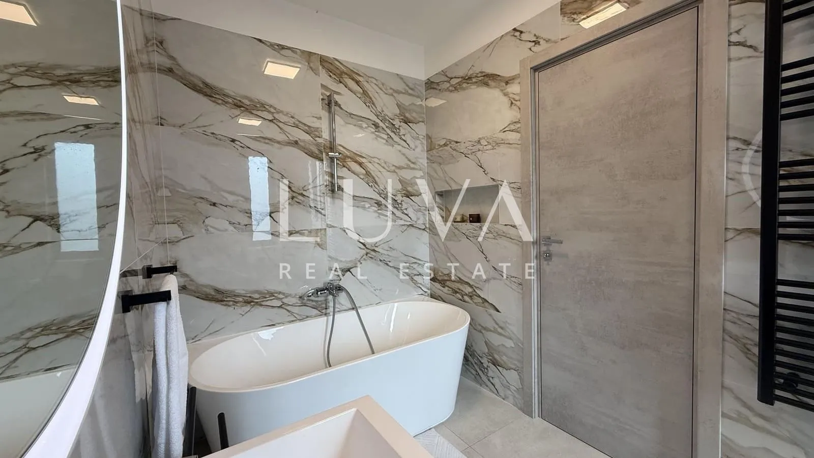 kaštel stari, split, moderna luksuzna vila s bazenom na prodaju - slika 14