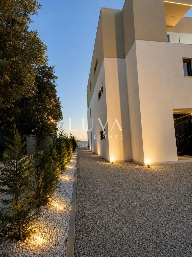 sukošan, zadar, luksuzna vila s bazenom uz more na prodaju - slika 10