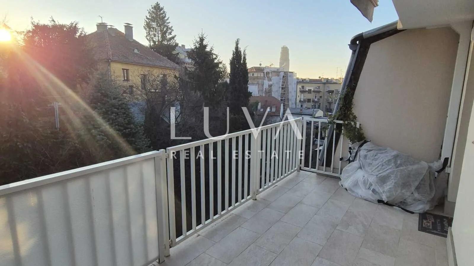 zagreb, šalata, dvoetažan šesterosobni stan 225m2, prodaja - slika 25
