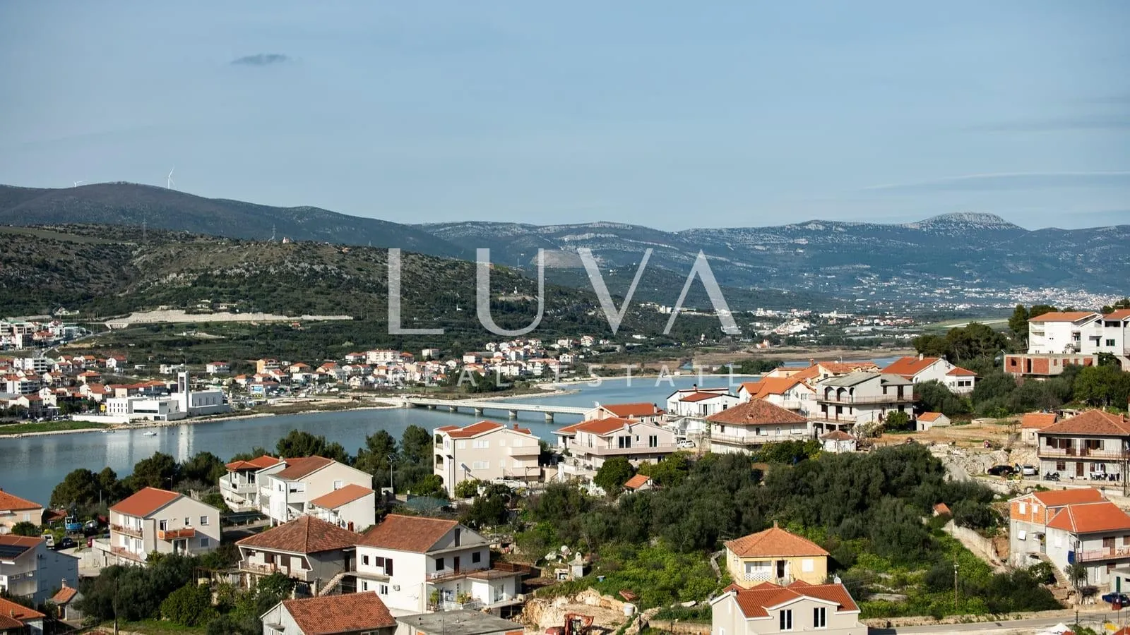 trogir, luksuzna vila s bazenom i pogledom na more na prodaju - slika 56