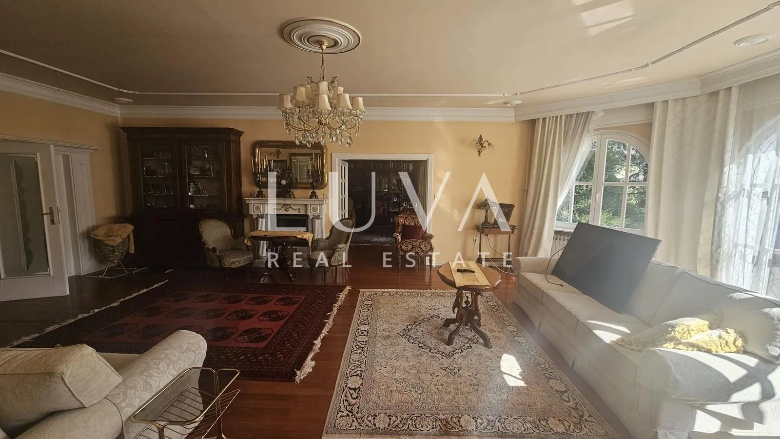 zagreb, gračani, luksuzno obiteljsko imanje, vila 810m2 na zemljištu 3.965m2 - slika 10