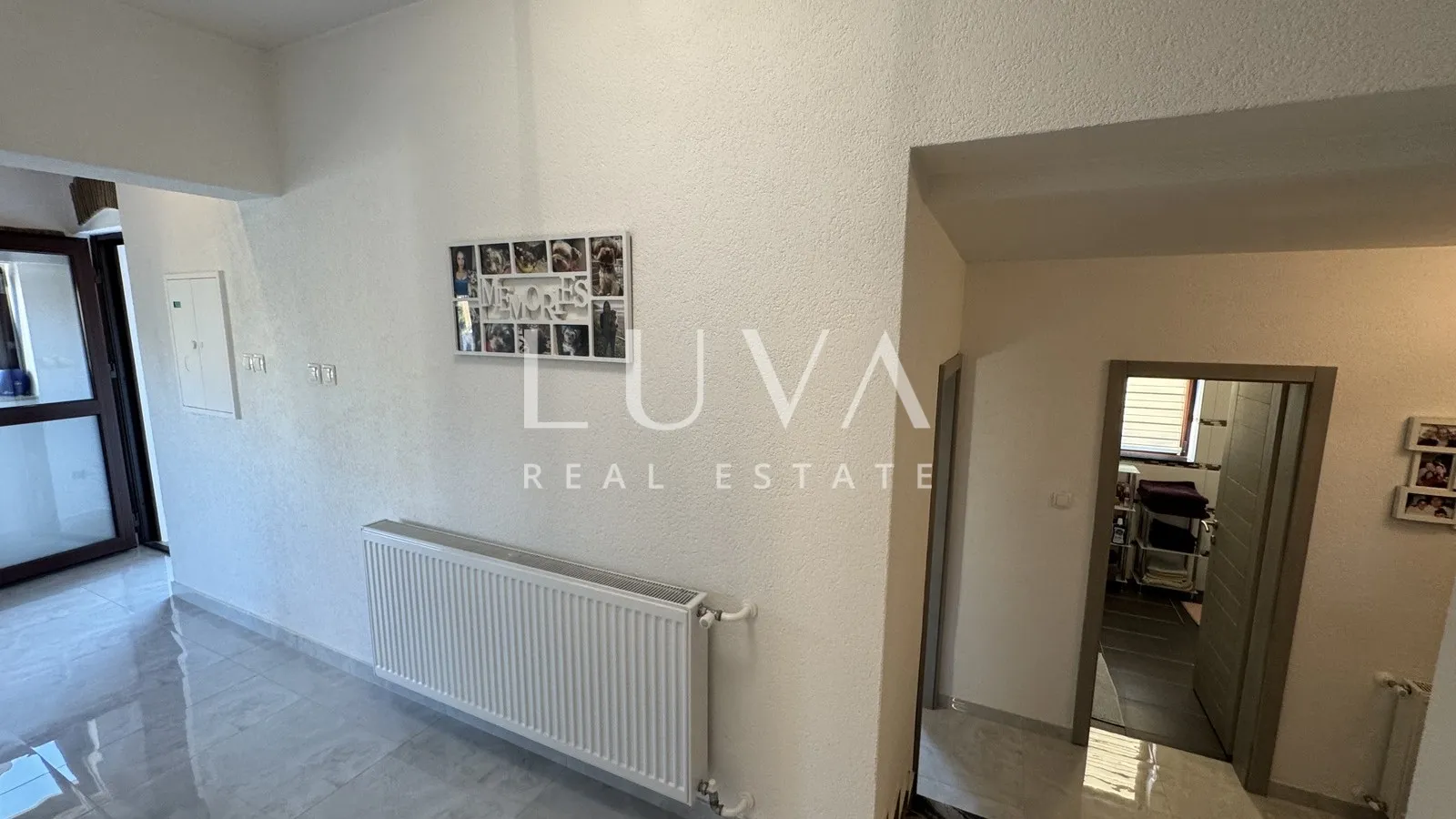 istra, višnjan, rustikalna kuća s tri apartmana, 580m2 - slika 10
