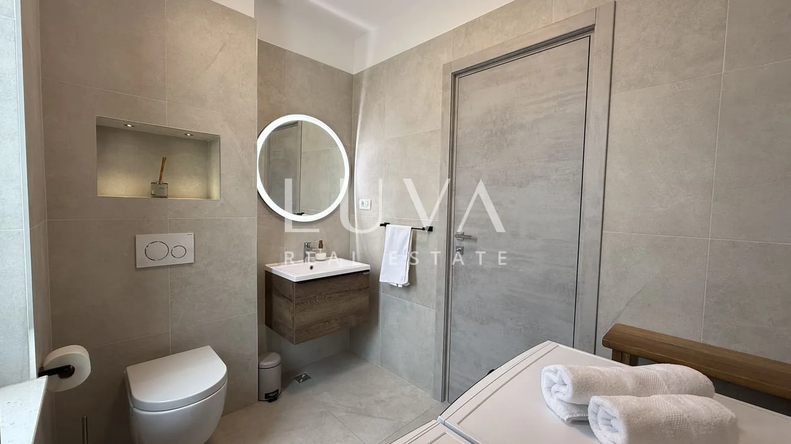 kaštel stari, split, moderna luksuzna vila s bazenom na prodaju - slika 20