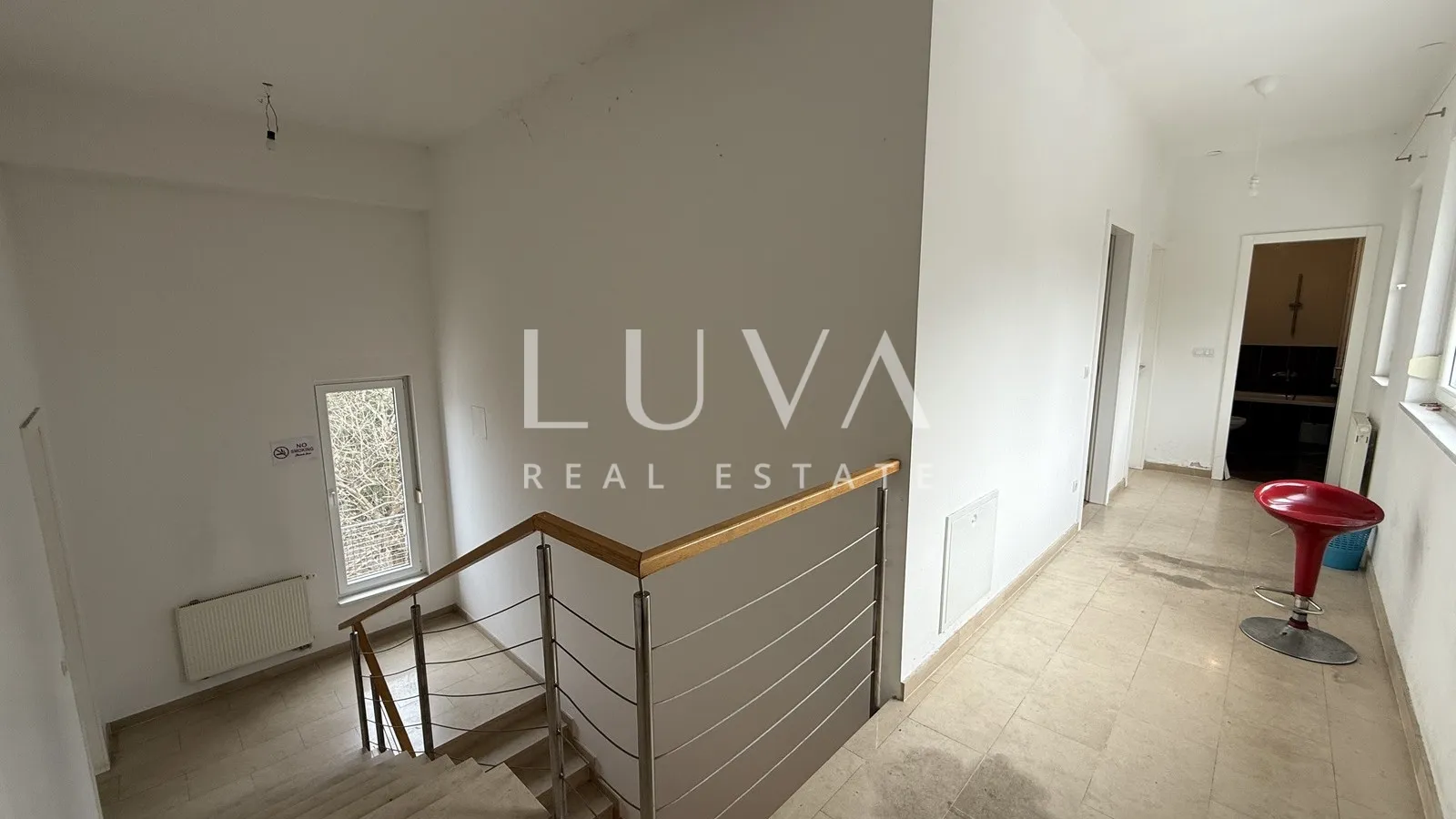 zagreb, gornje vrapče, kuća na 4 etaže s bazenom, 490 m2 - slika 7