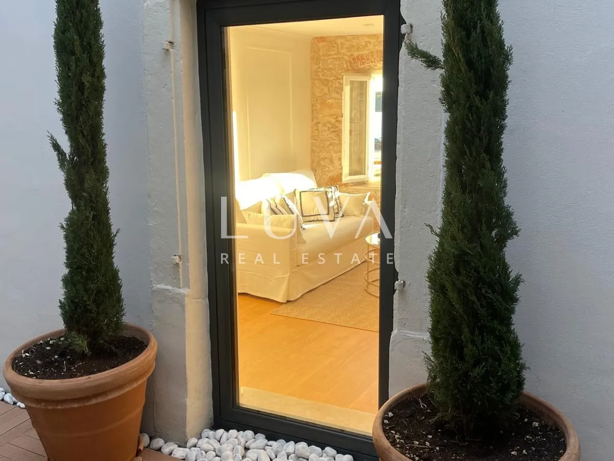 šibenik, centar, luksuzan stan 150m2 s pogledom na more - slika 13