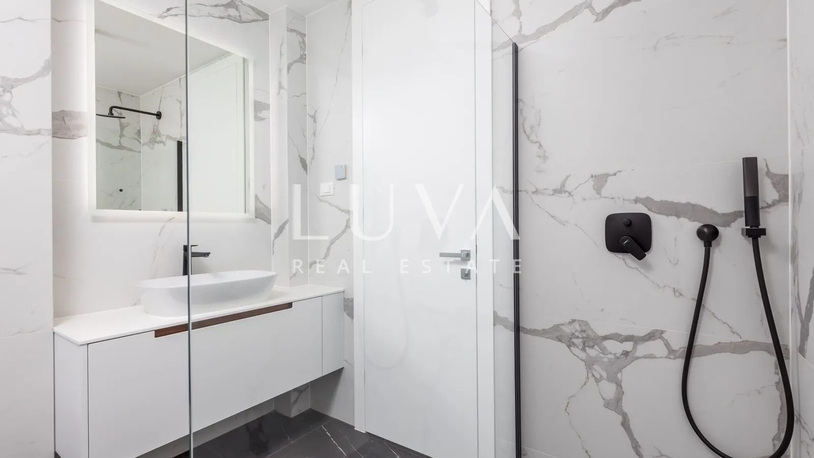 opatija, luksuzna novogradnja s pogledom na more, stan nkp 246,82 m2 - slika 28