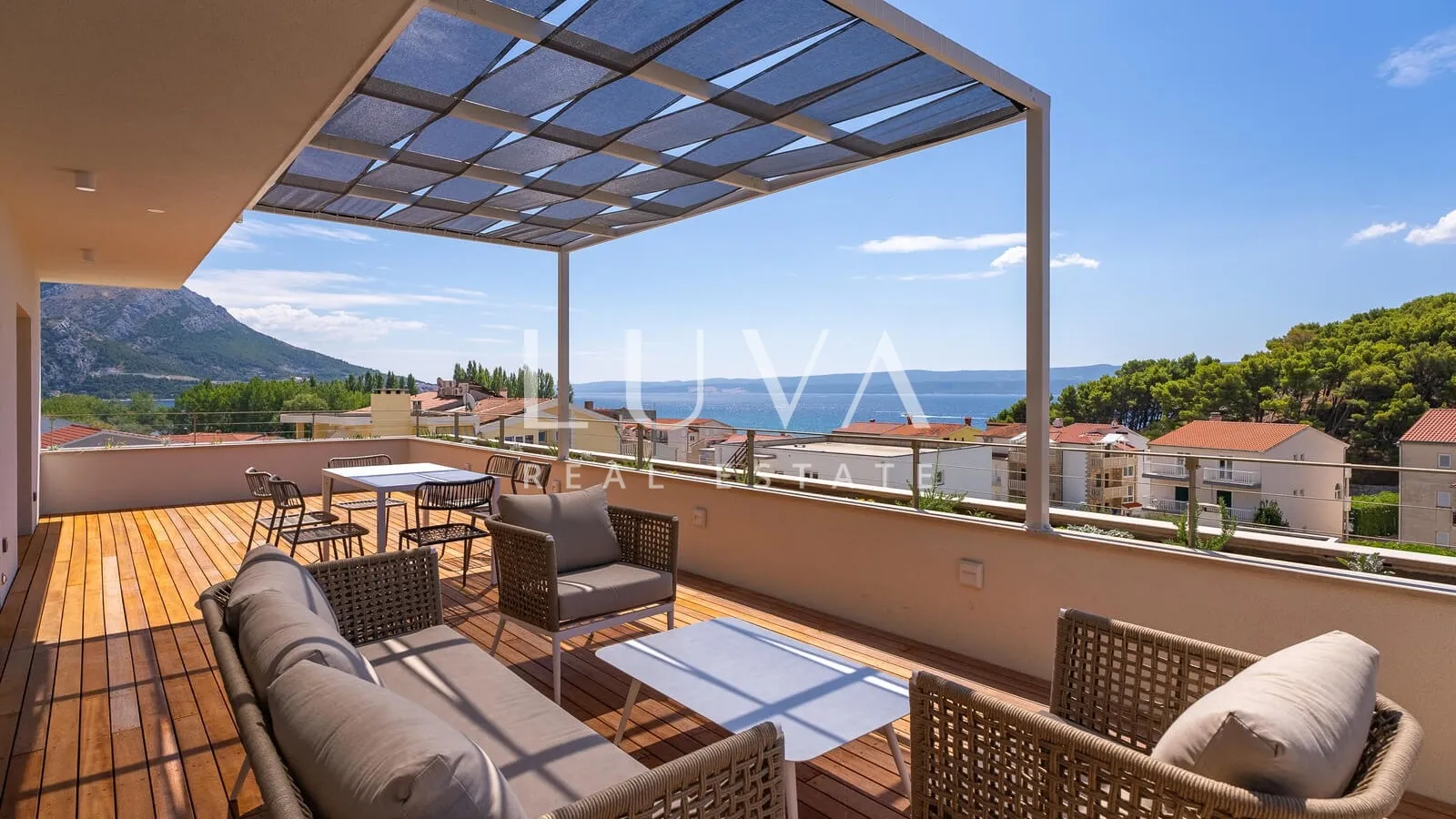 duće, omiš, luksuzni resort s 4 velika apartmana i bazenom uz more na prodaju - slika 8