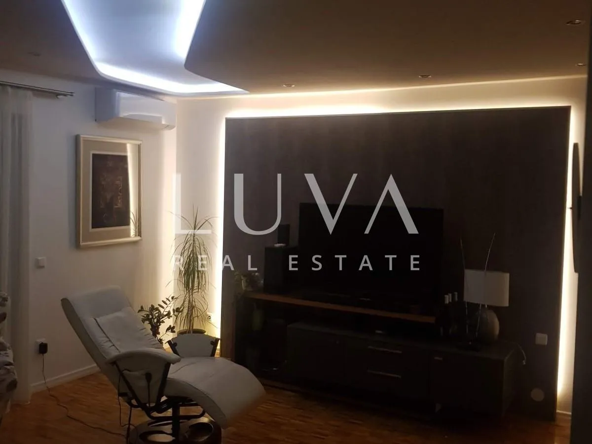 vrbovsko, prostrana kuća 200 m2 za prodaju - slika 13
