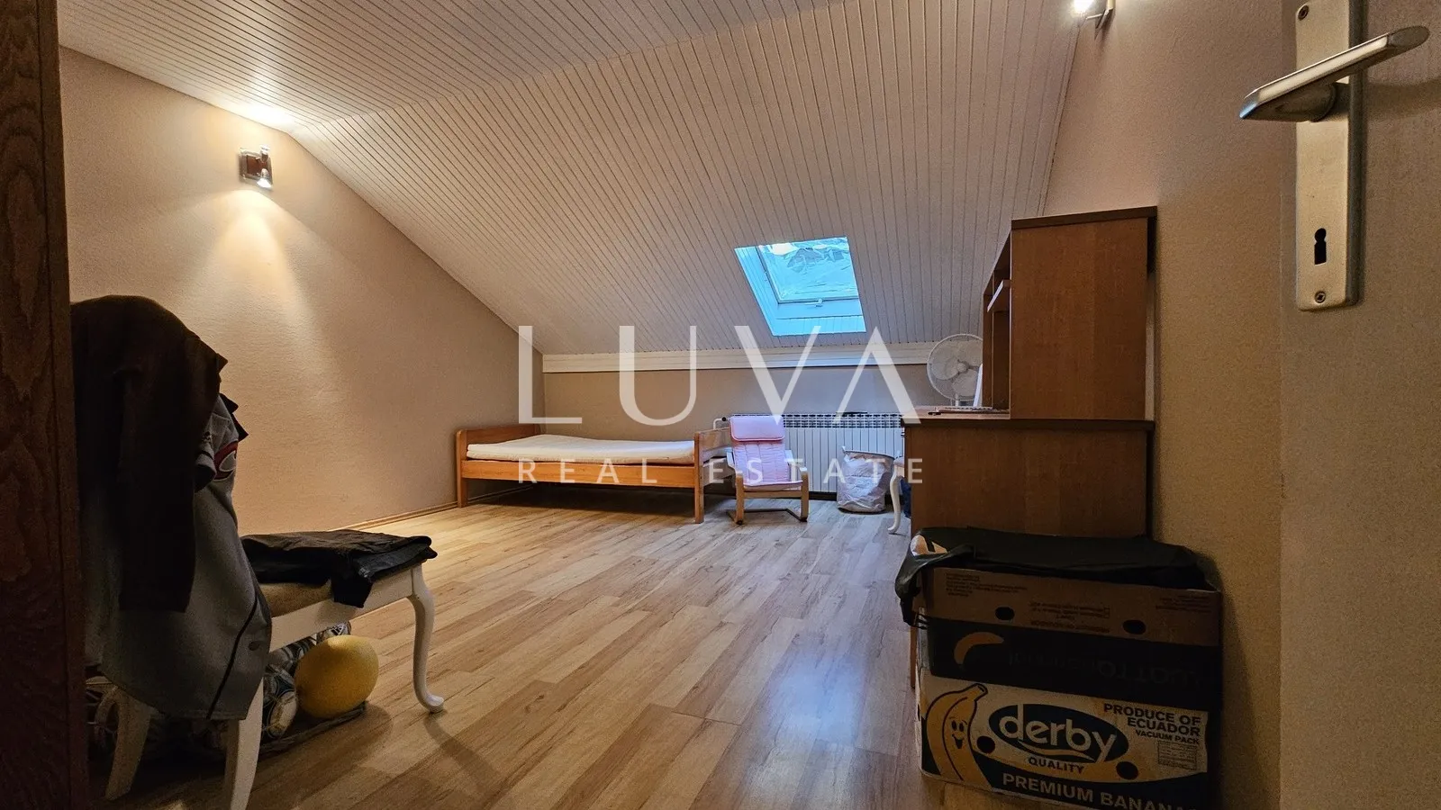 zagreb, kraljevec, obiteljska kuća 260m2 na prodaju - slika 18