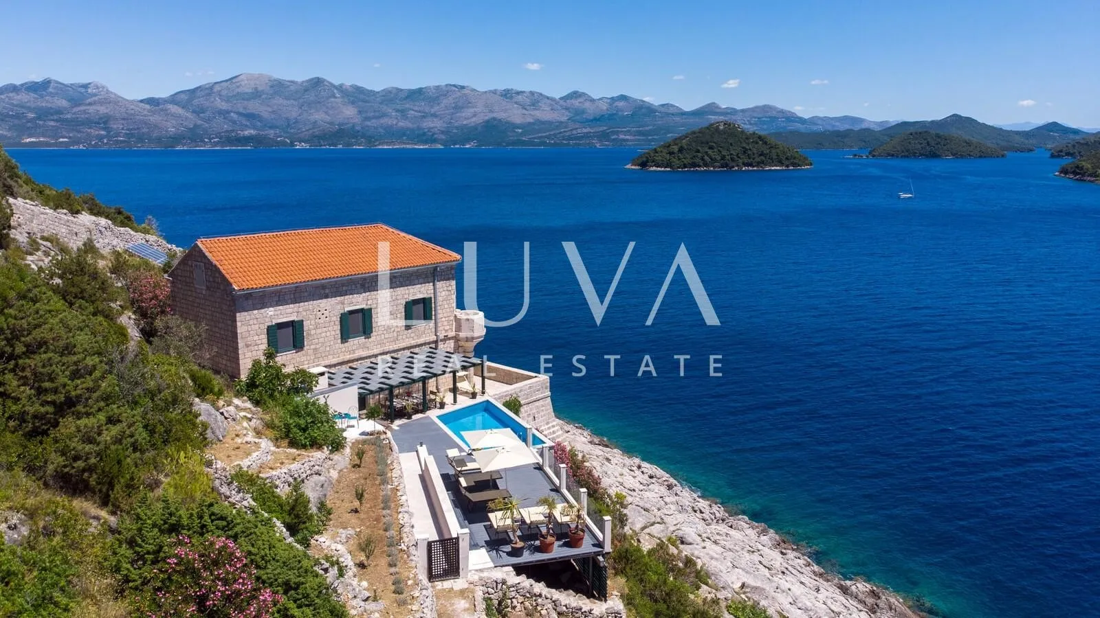 Jedinstvena kuća za odmor na pustom otoku, investicijska prilika - Zaton Doli, Ston