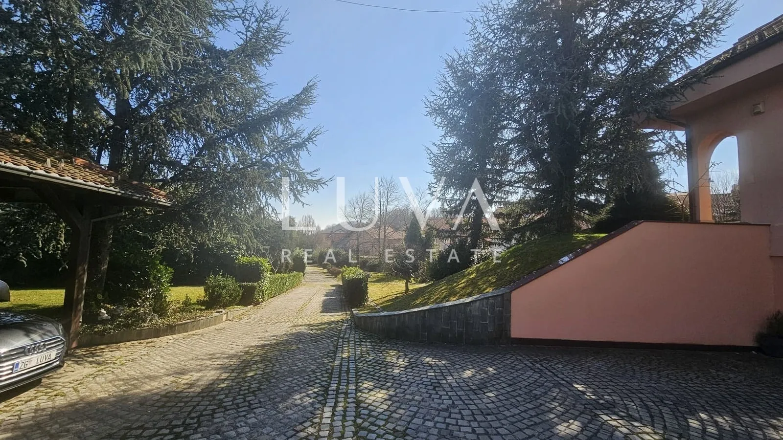zagreb, gračani, luksuzno obiteljsko imanje, vila 810m2 na zemljištu 3.965m2 - slika 2