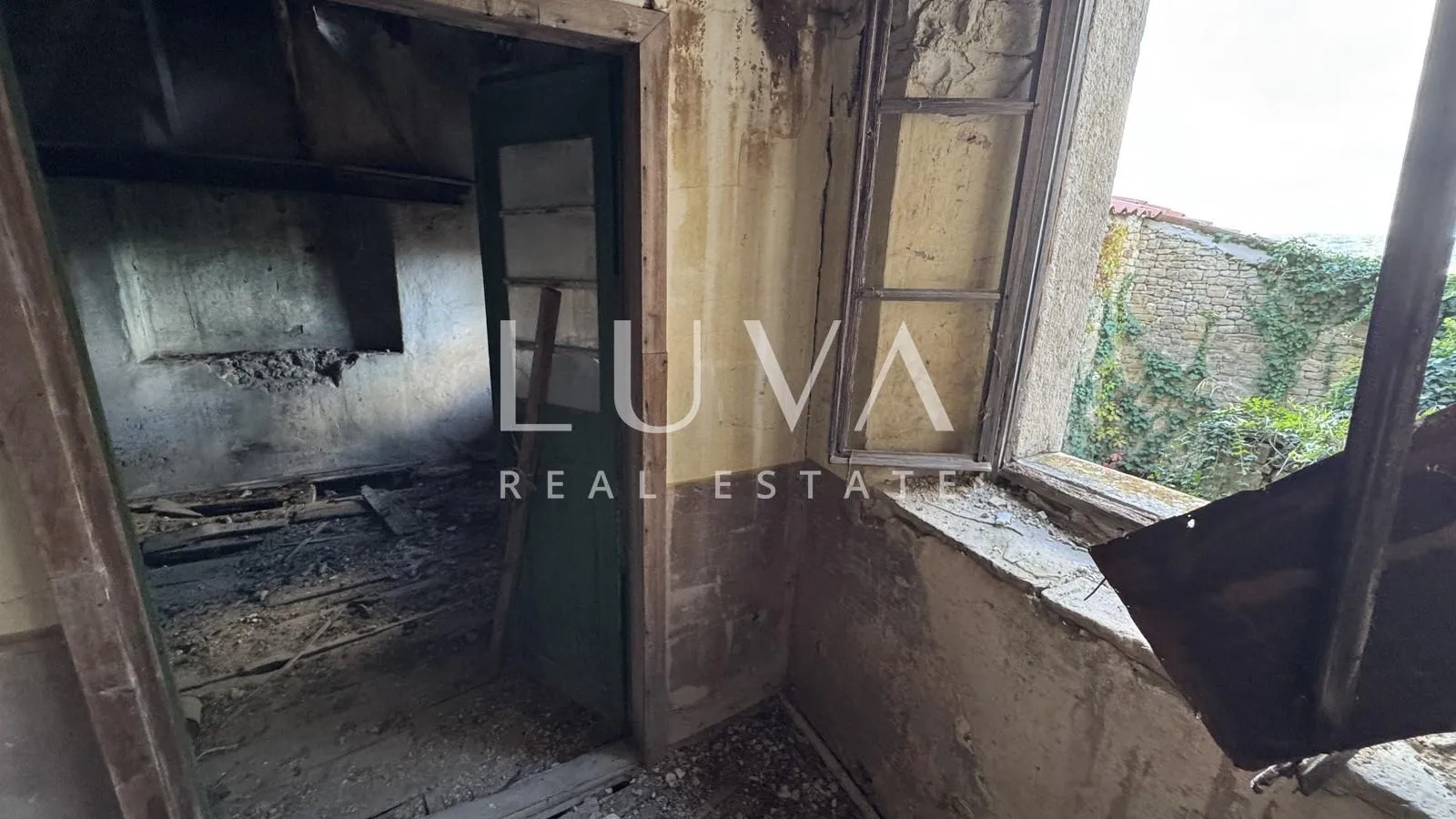 istra, motovun, kuća za renovaciju s dvorištem, 195 m2 - slika 11