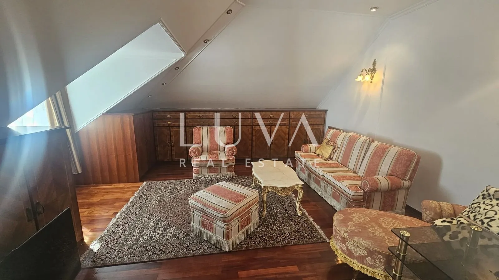 zagreb, gračani, luksuzno obiteljsko imanje, vila 810m2 na zemljištu 3.965m2 - slika 23