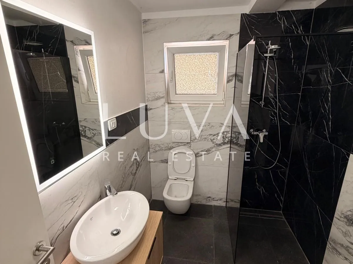 novigrad, istra, dvosoban stan s terasom, 1.500 m od mora, 39 m² - slika 3