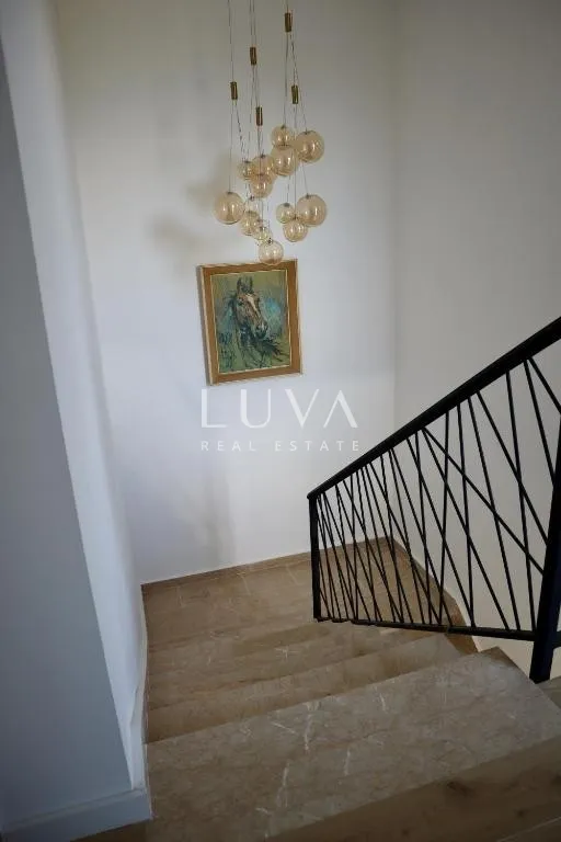 šolta, rogač, luksuzna vila s bazenom uz more na prodaju - slika 39