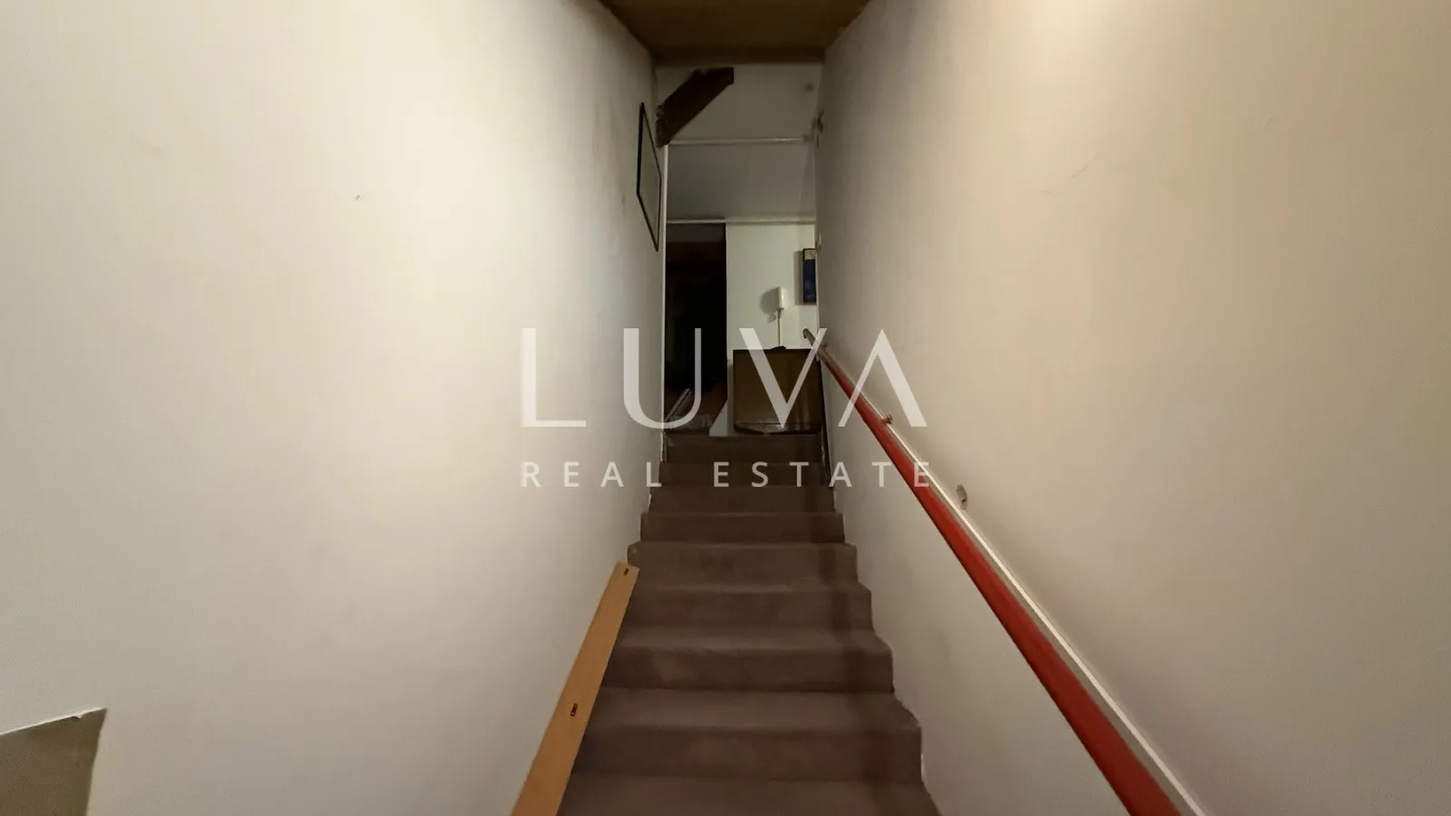 zagreb, britanski trg, 4s stan za renovaciju, 142 m² - slika 18
