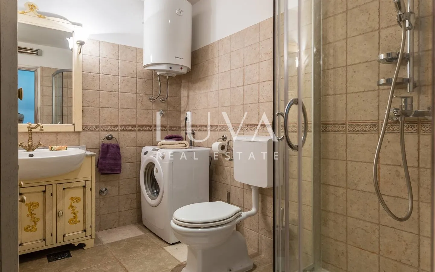 dol, brač, kamena kuća s pogledom na more na prodaju - slika 23
