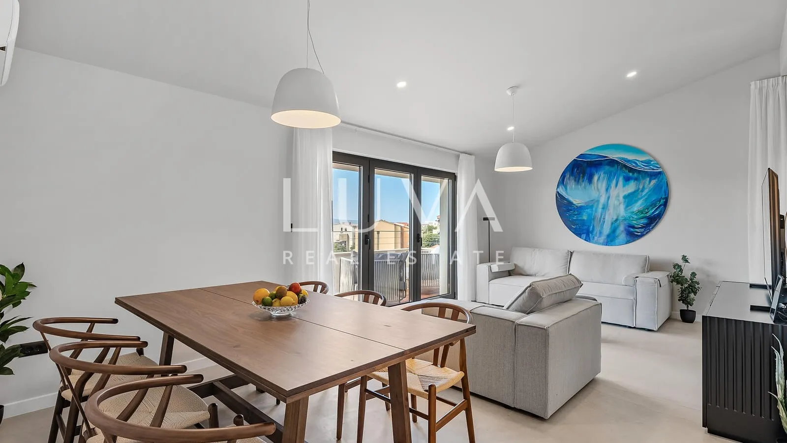 duće, omiš, luksuzni resort s 4 velika apartmana i bazenom uz more na prodaju - slika 12