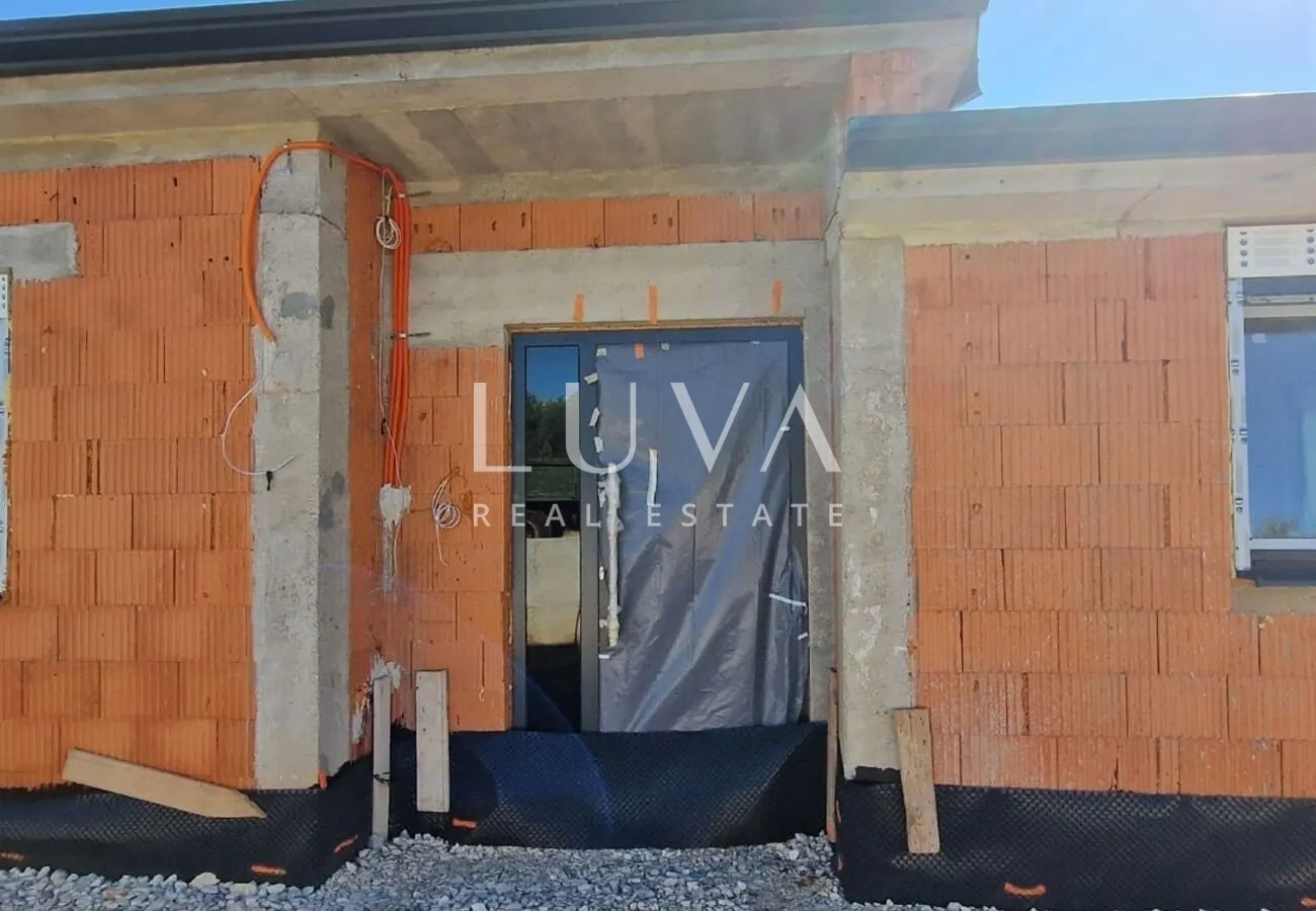 istra, kaštelir, moderna prizemnica, 95 m2 s dvorištem na prodaju - slika 8