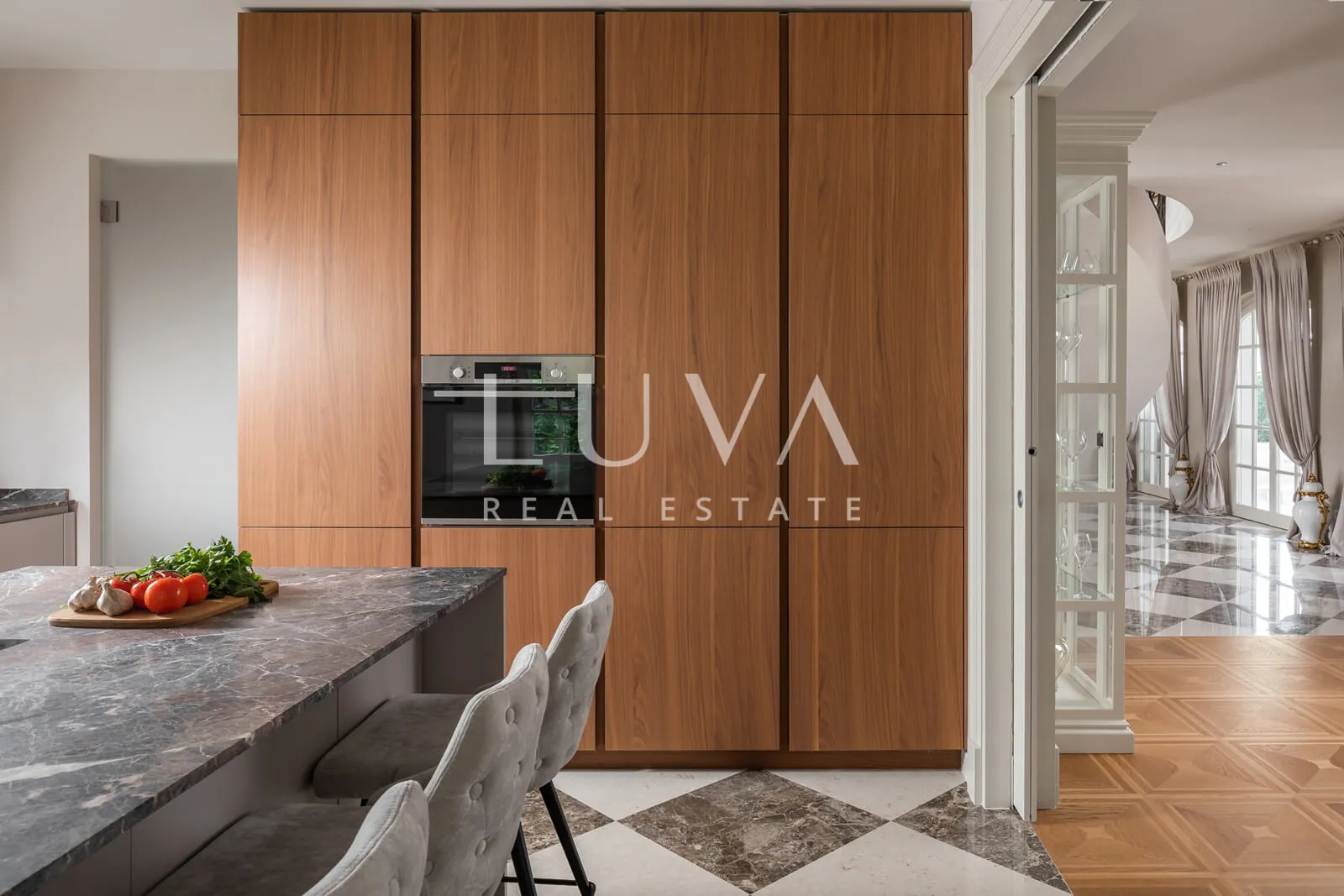 istra, poreč, luksuzna vila s bazenom, 405 m2 na prodaju - slika 11