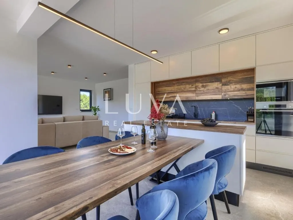 istra, poreč, moderna vila s bazenom i saunom, 217 m² - slika 3
