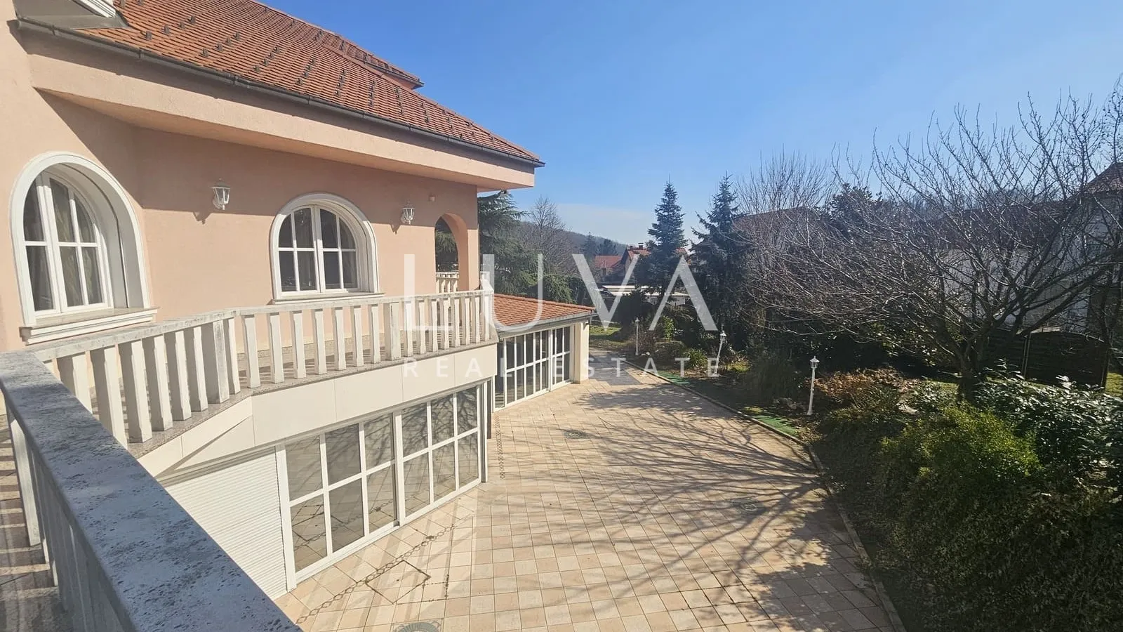 zagreb, gračani, luksuzno obiteljsko imanje, vila 810m2 na zemljištu 3.965m2 - slika 29