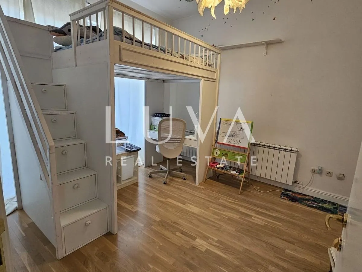 zagreb, gornje prekrižje, luksuzan 4s stan s vrtom i garažom, 230m2 - slika 18