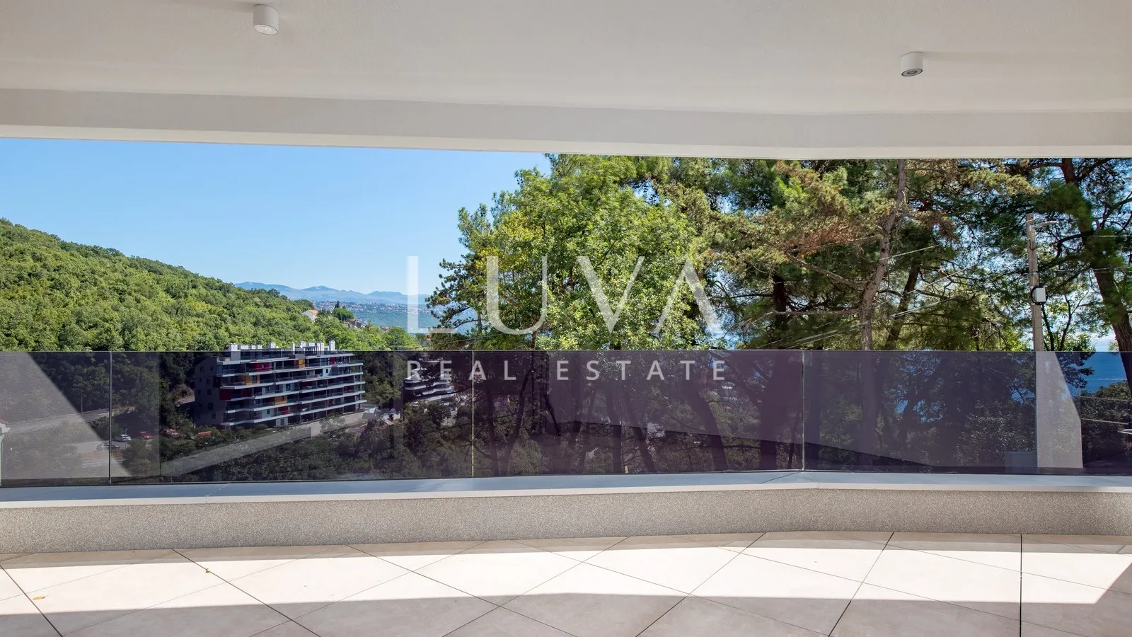 opatija, luksuzna novogradnja s vrtom, stan nkp 125,81 m2 - slika 20