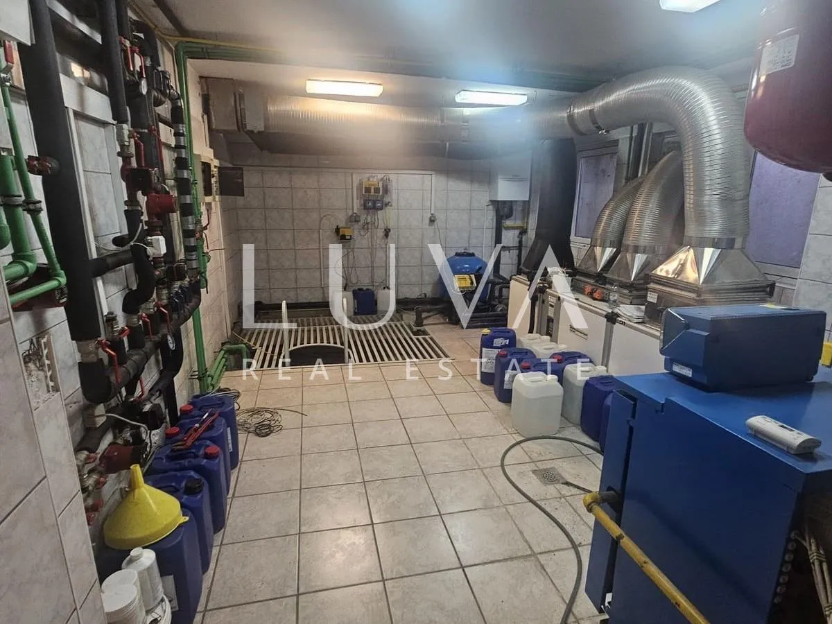zagreb, gračani, luksuzno obiteljsko imanje, vila 810m2 na zemljištu 3.965m2 - slika 35