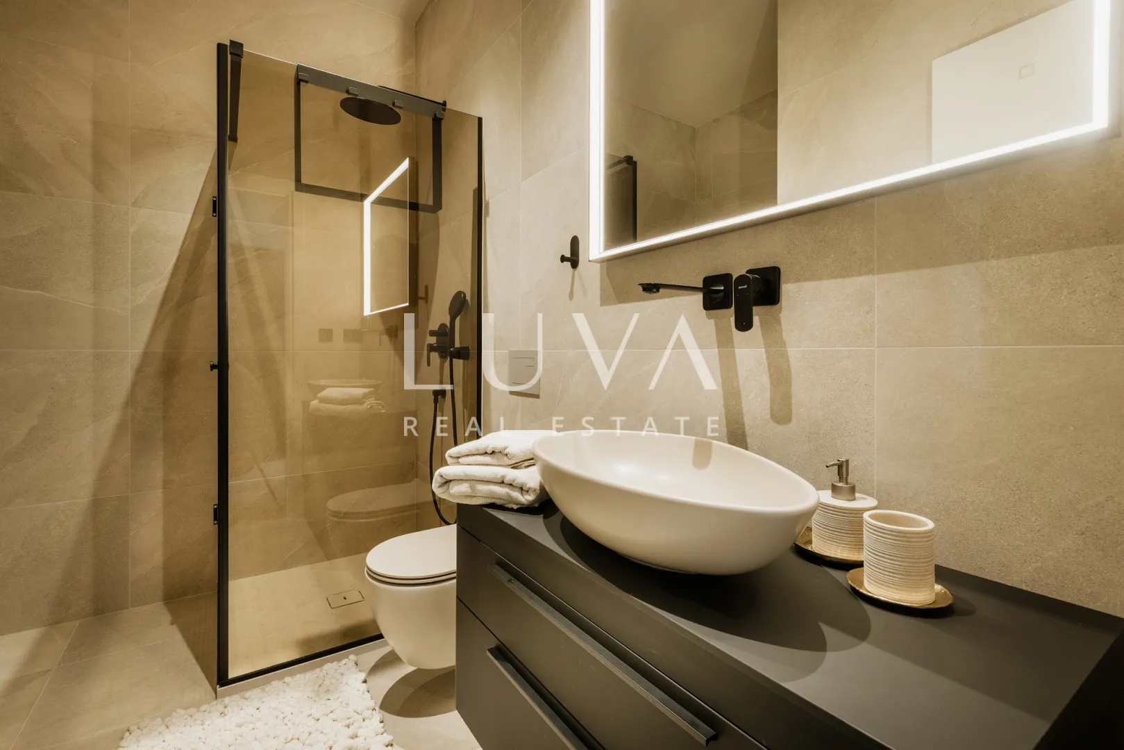 istra, poreč, moderna kuća s grijanim bazenom, nkp 127 m² - slika 19