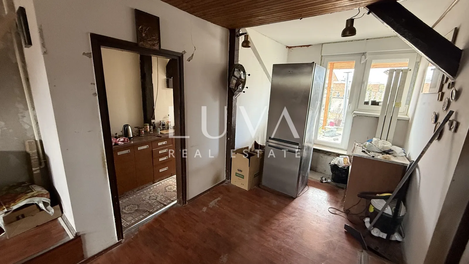 zagreb, britanski trg, 4s stan za renovaciju, 142 m² - slika 7