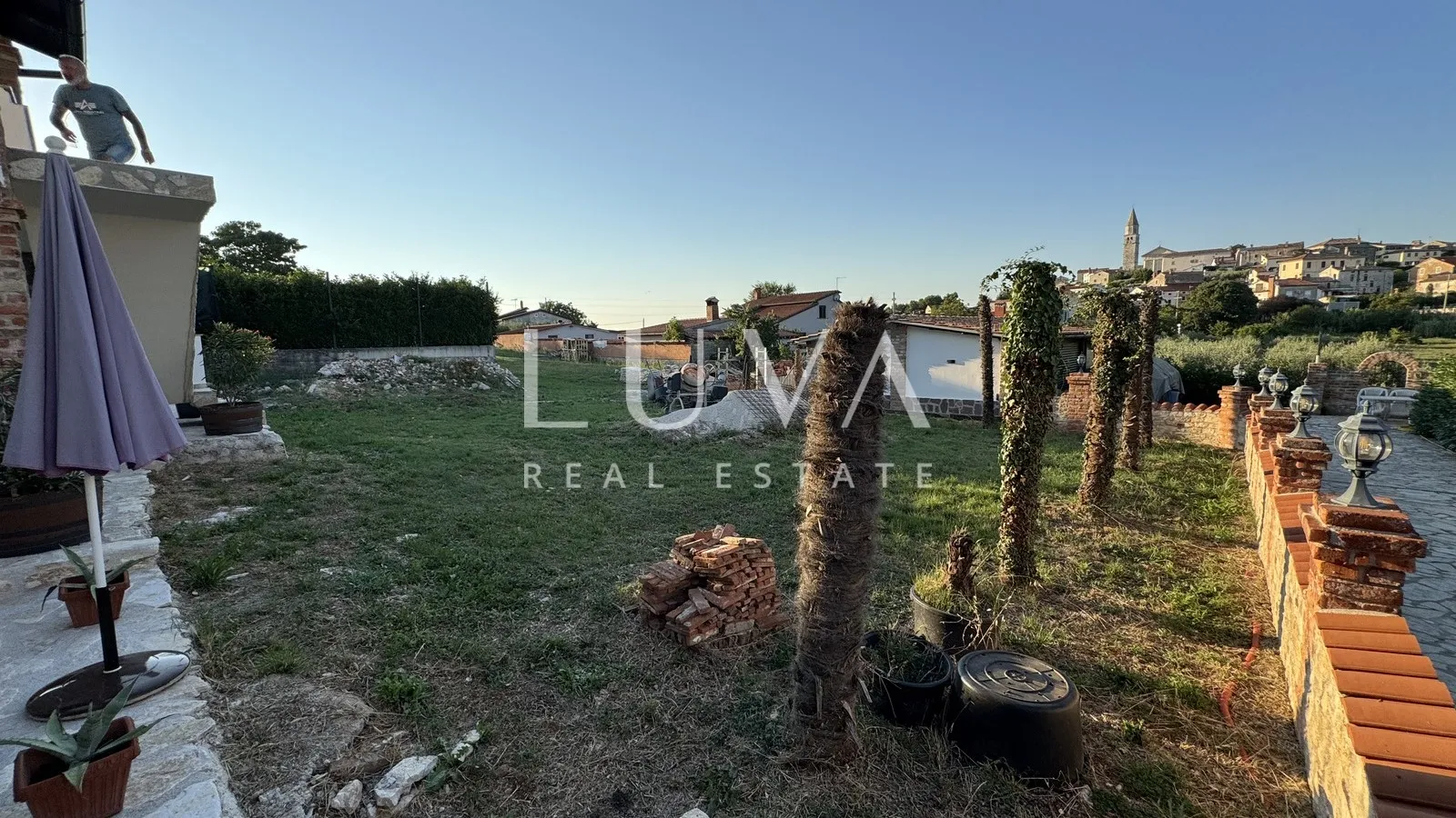 istra, višnjan, rustikalna kuća s tri apartmana, 580m2 - slika 21