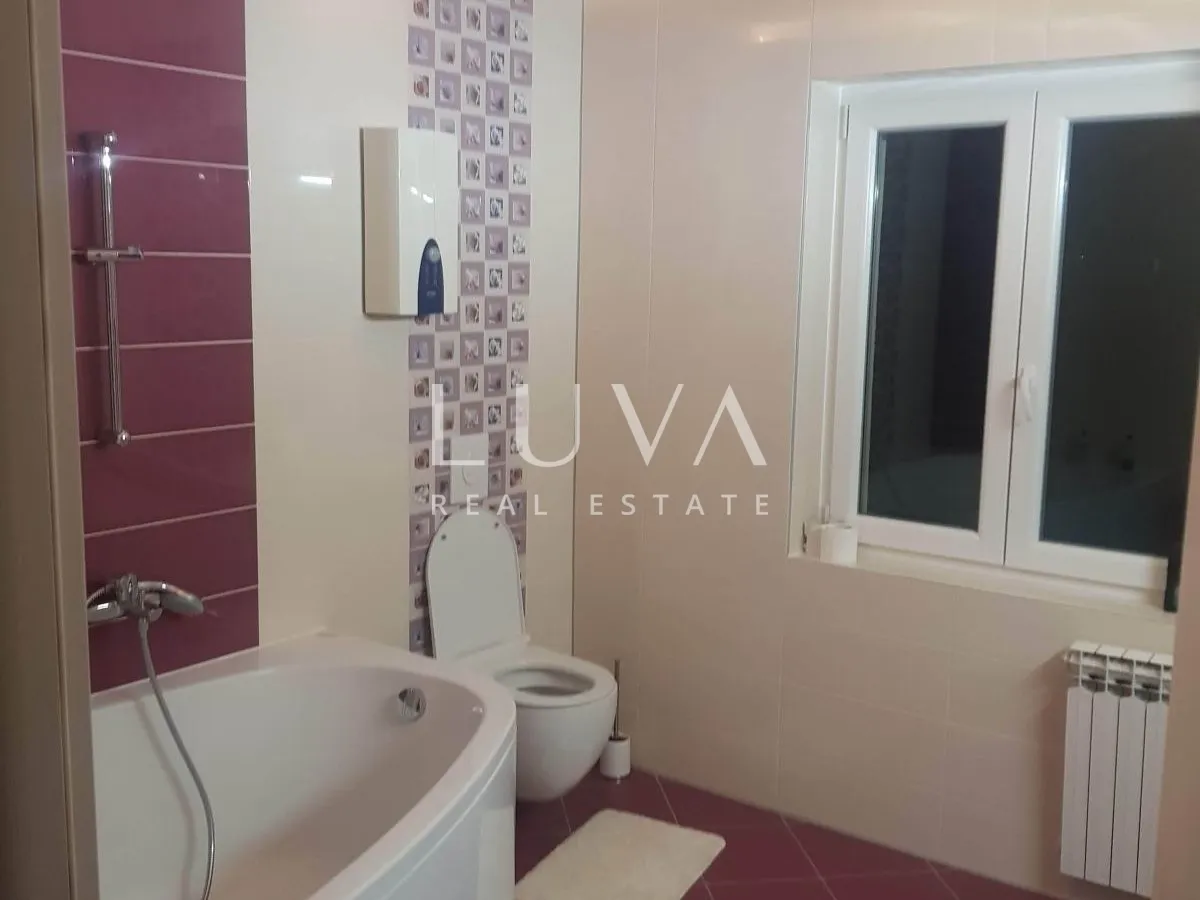 vrbovsko, prostrana kuća 200 m2 za prodaju - slika 10
