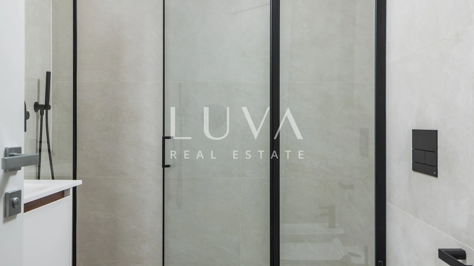 opatija, luksuzna novogradnja s vrtom, stan nkp 125,81 m2 - slika 24