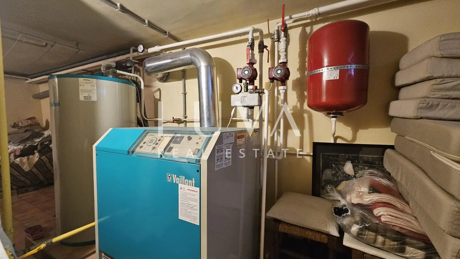 zagreb, lašćina, kuća 350m2 s dvorištem, prodaja - slika 24