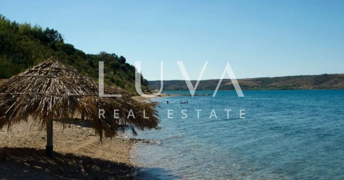 zadar, rtina, atraktivna i luksuzna villa uz more na prodaju - slika 4