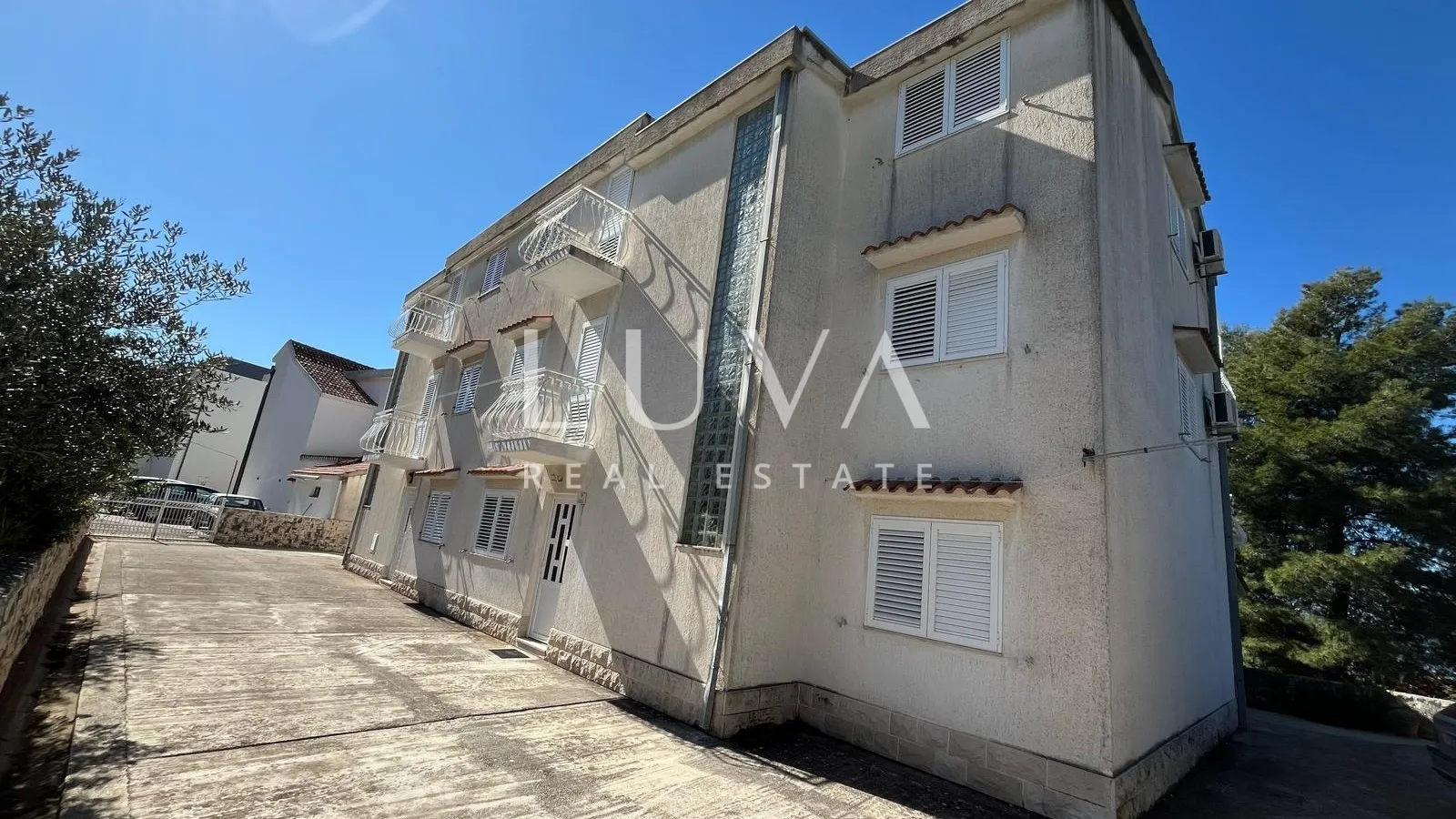čiovo, apartmanska kuća 540m2 s pogledom na more, prodaja - slika 7